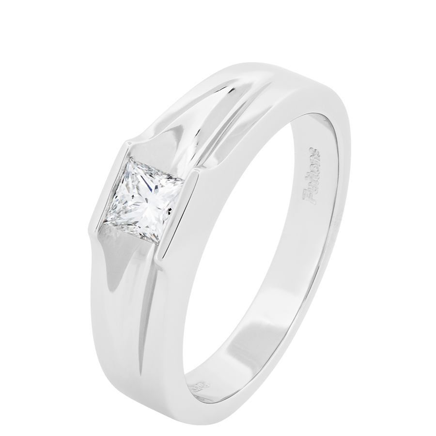 princess-cut-diamond-channel-set-platinum-ring